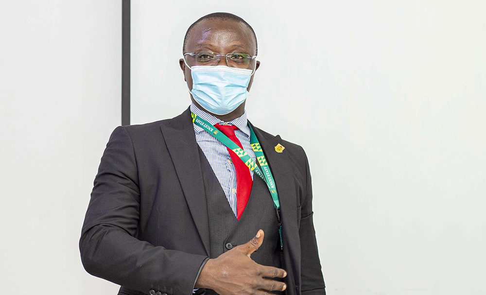 Dr Ernest Owusu-Dapaa