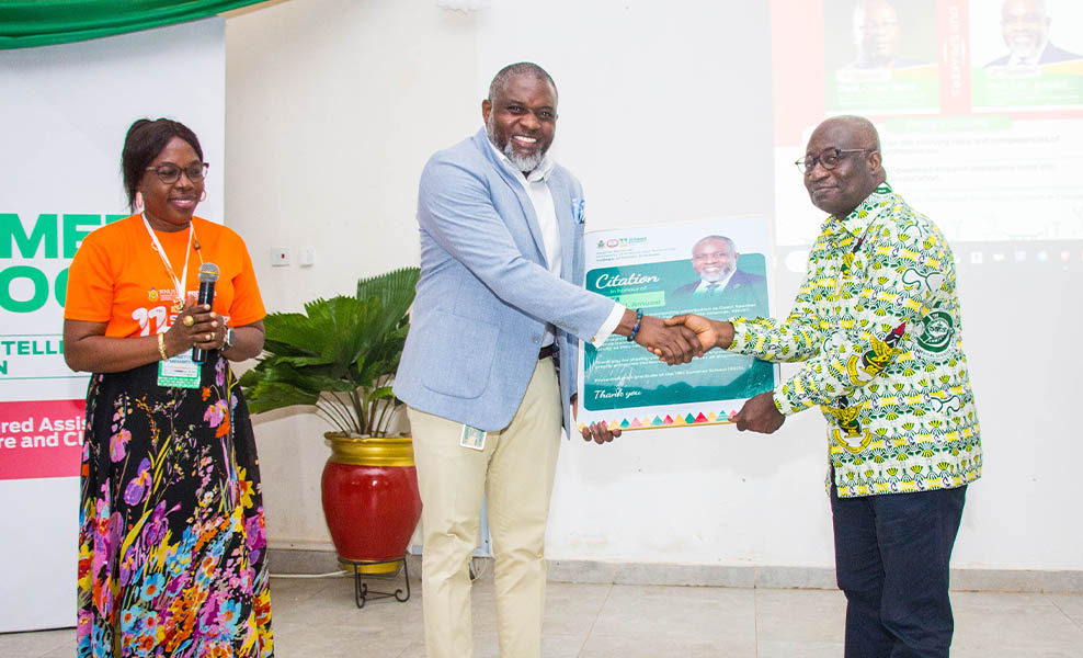 CHS honours Prof Amuasi